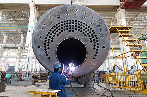 20噸生物質(zhì)蒸汽鍋爐多少錢 25噸燃煤蒸汽鍋爐和25噸燃氣鍋爐價格哪個更便宜